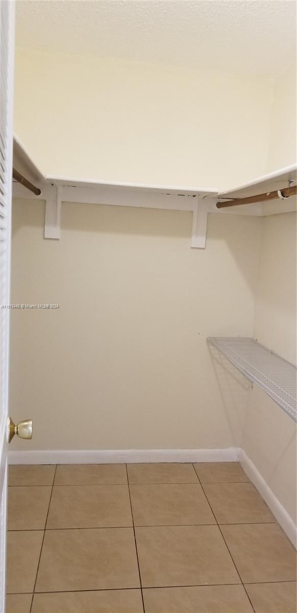 Building Photo - 2526 Taylor St