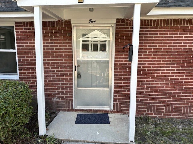 Front Entry Way - 505 B Ave