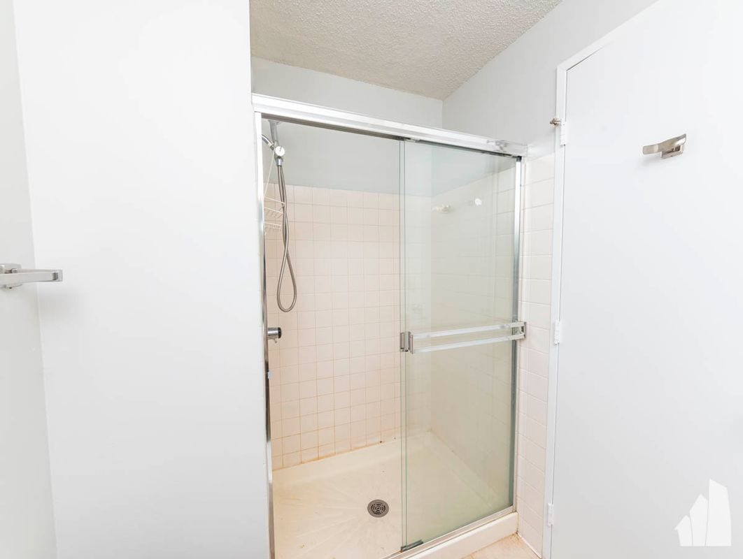 Building Photo - 195 N Harbor Dr