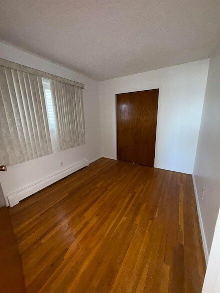 Building Photo - 115 McAdoo Ave