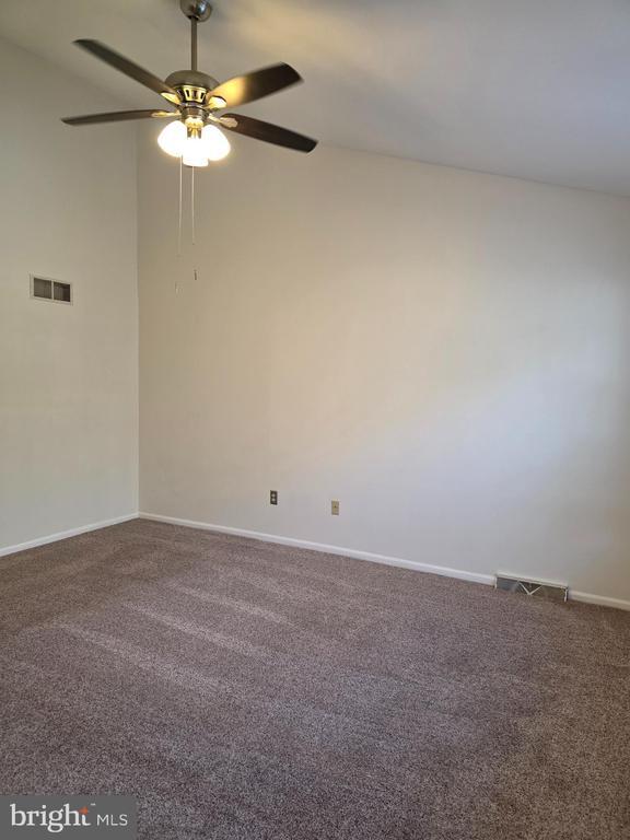 Building Photo - 529 Schooner Way