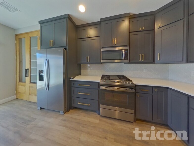 Building Photo - 7415 Cresswell Dr