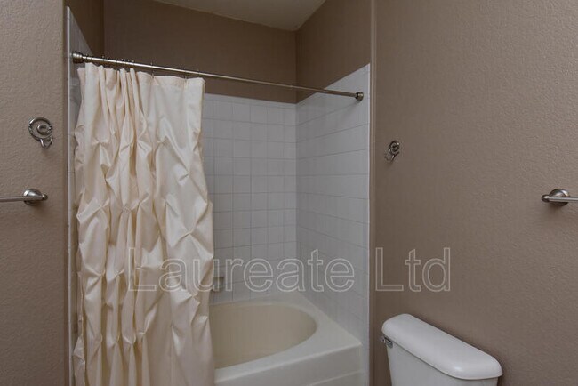 Building Photo - 7388 S Alkire St