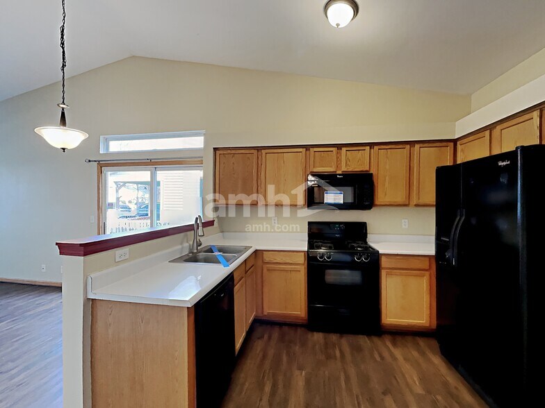 Building Photo - 14151 S Napa Cir
