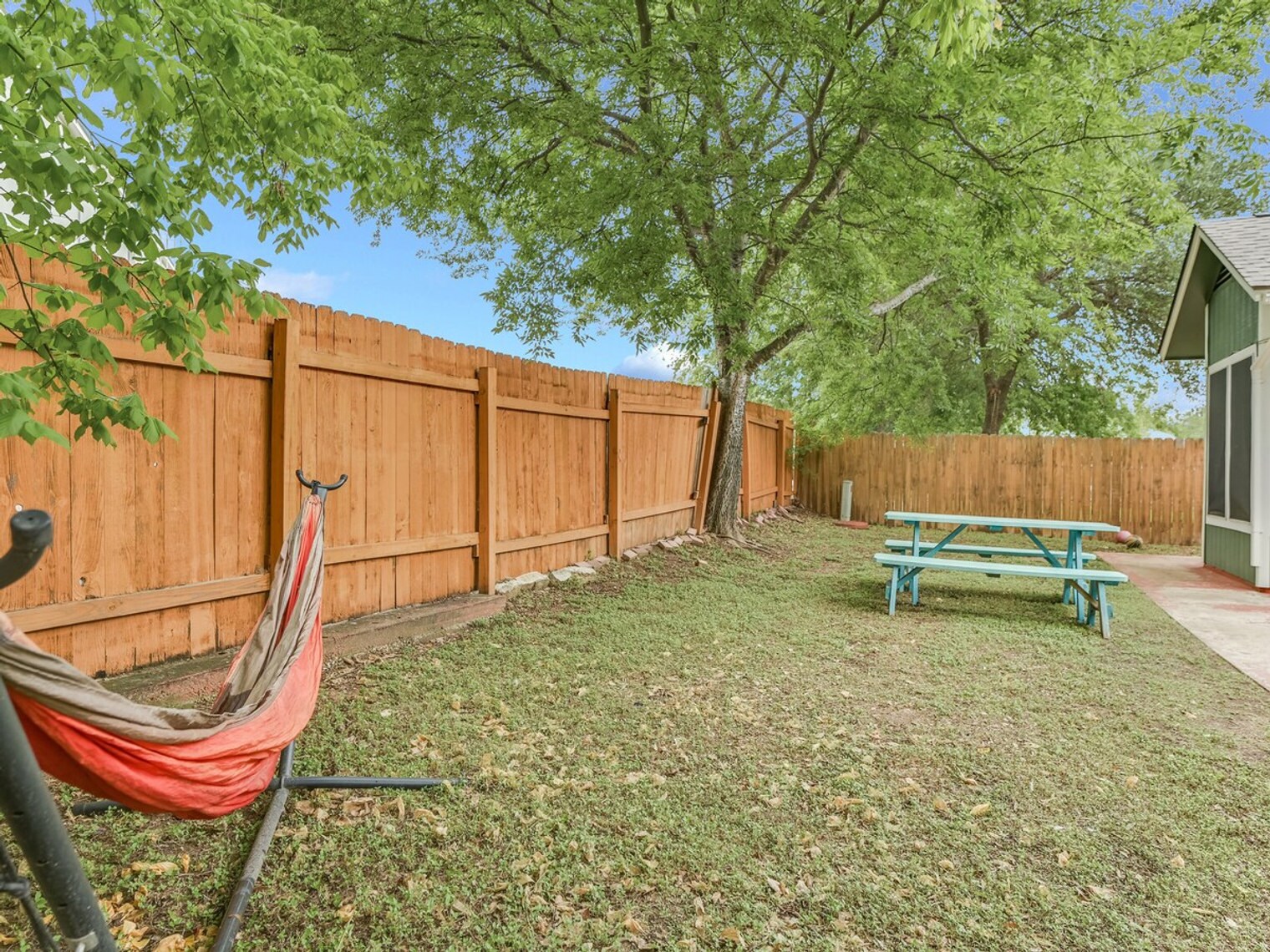 Building Photo - 14608 Town Hill Dr