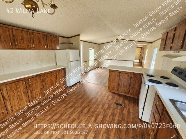 Building Photo - 42 Wilma Ln