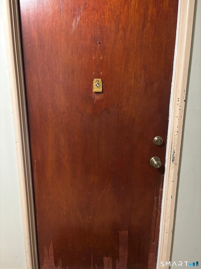 Building Photo - 12 N Taylor Ave