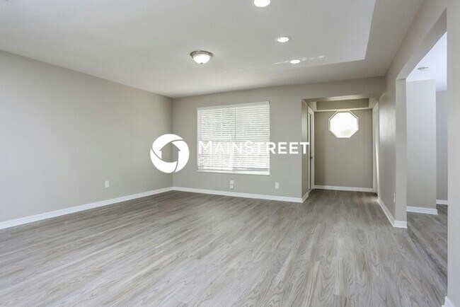 Building Photo - 3 Bedroom Pet-Friendly Home in Sunrise, FL with Main Street Renewal