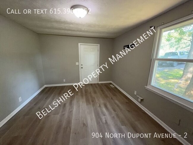 Building Photo - 904 N Dupont Ave