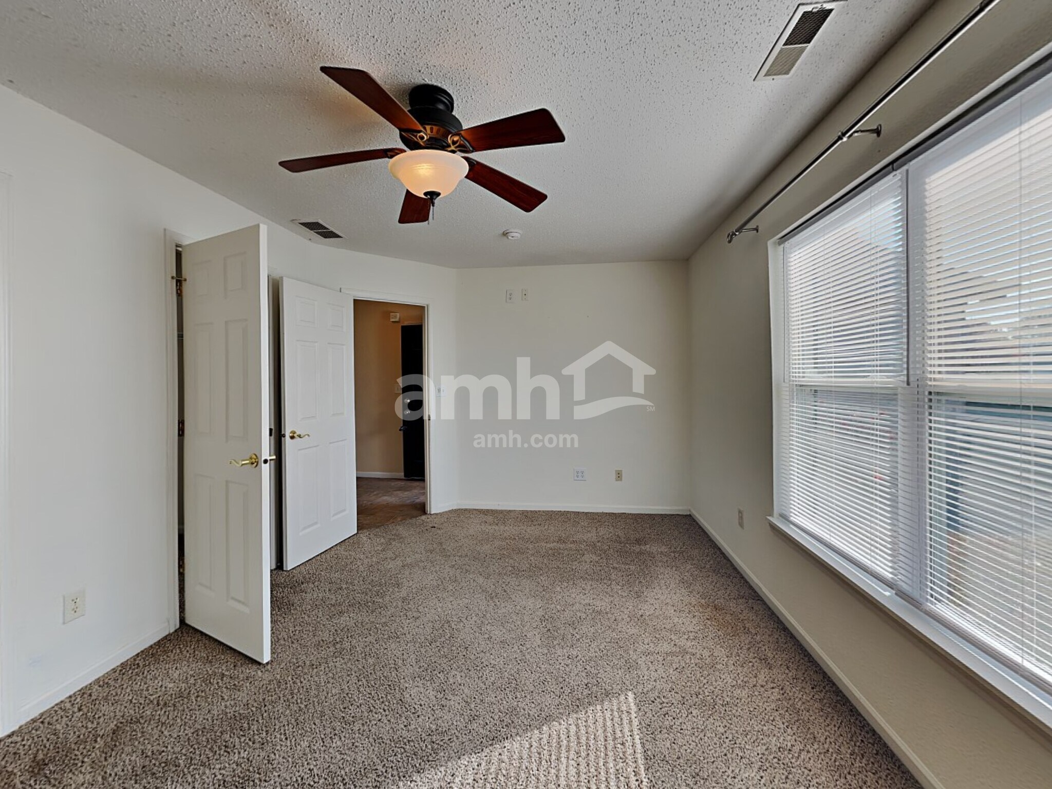 Building Photo - 8110 Red Barn Ct