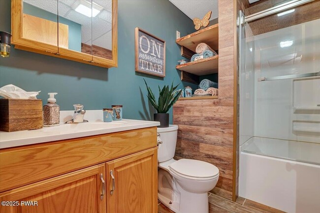 Building Photo - 134 Split Rock Rd