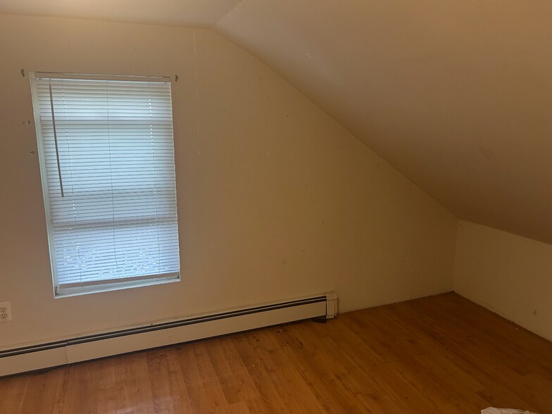 Building Photo - 110 Sciarappa St