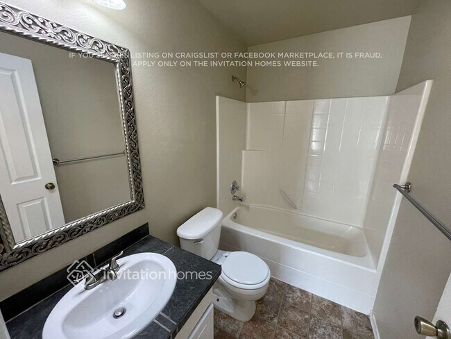 Building Photo - 2505 8th St SW