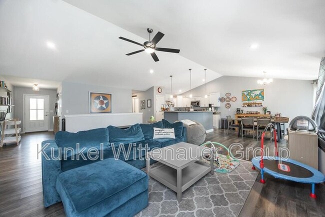 Building Photo - 2678 London Ln