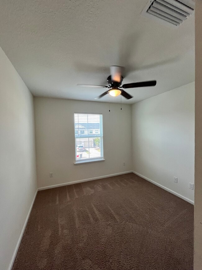 Building Photo - 9877 Fiddleback Ln