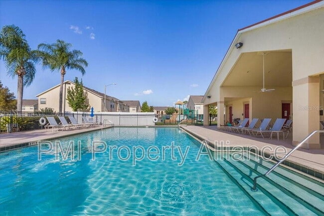 Building Photo - 2774 Club Cortile Cir
