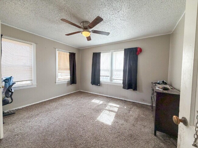 Building Photo - 2710 32nd St