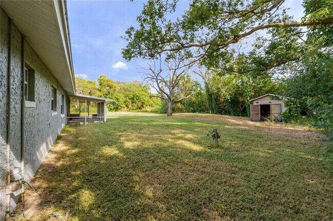 Building Photo - 495 Orange Ave