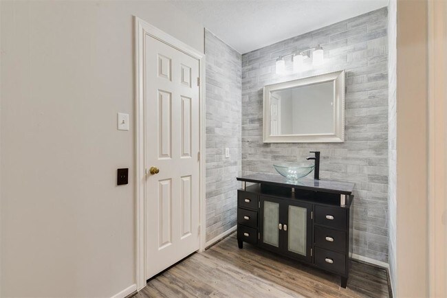 Building Photo - 5403 Kings Ransom Ct