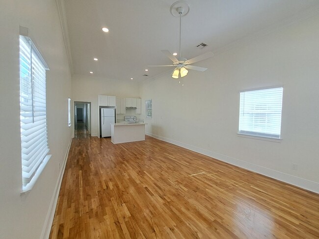 Building Photo - 226 S Dorgenois St