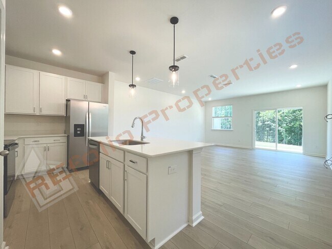 Building Photo - 1128 Goldenshrub St