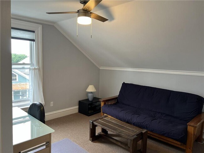 Building Photo - 13 Newport Ave