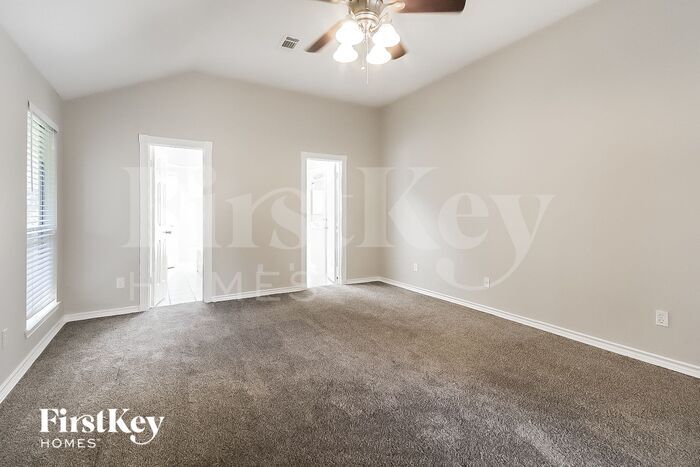 Building Photo - 2622 Eaglenest Ln