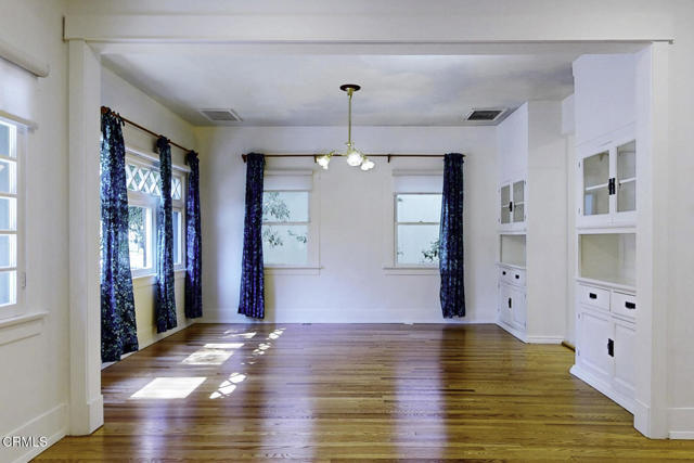 Building Photo - 1845 Las Lunas St