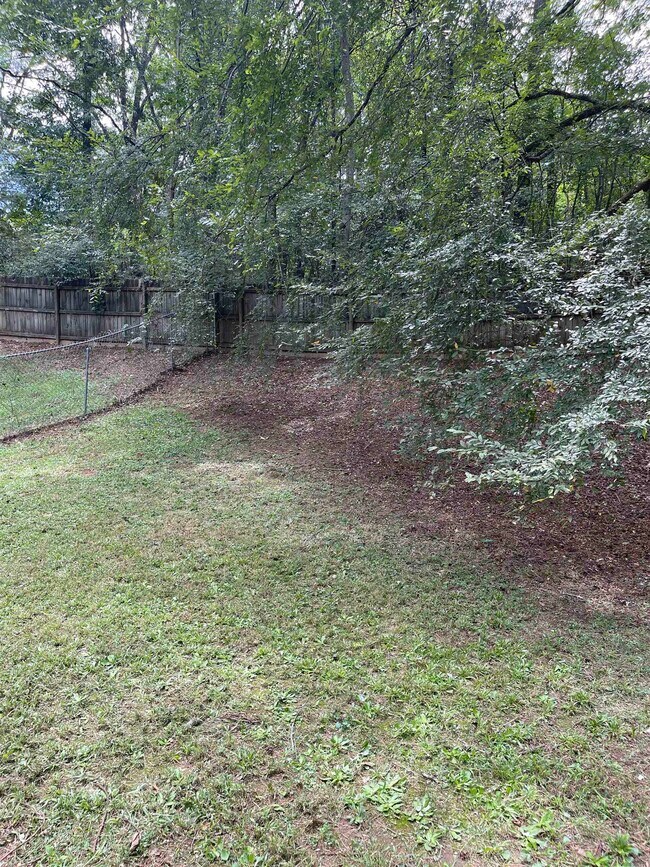 Building Photo - 44 Armstead Dr