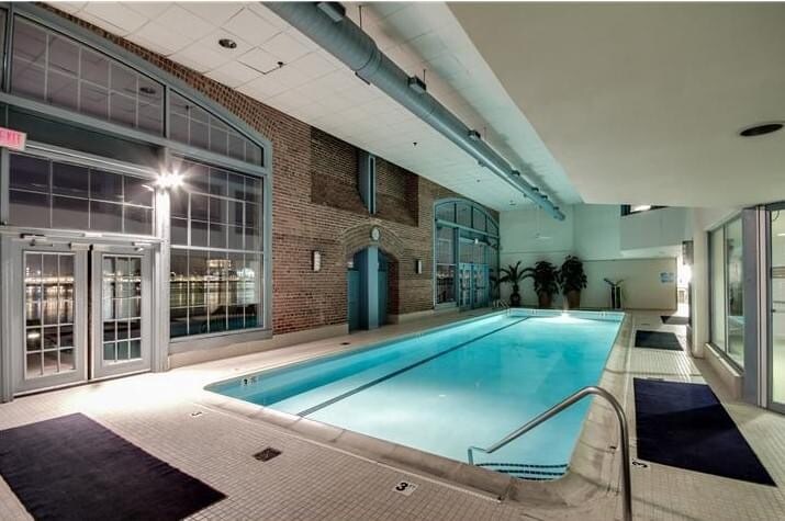 Building Photo - 3 N Christopher Columbus Blvd