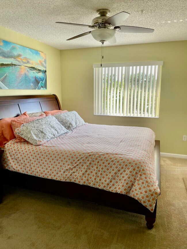 Building Photo - 266 Village Blvd