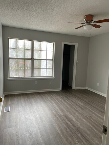 Building Photo - 5415 Sasha Ct