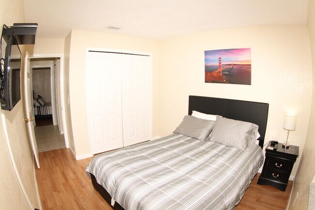 Building Photo - 1308 White Pine Dr