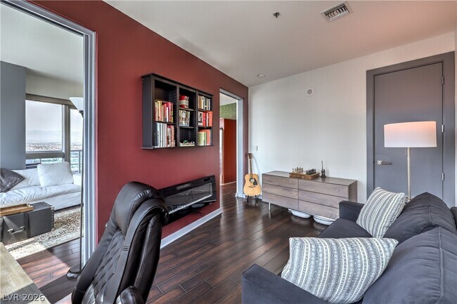 Building Photo - 4471 Dean Martin Dr