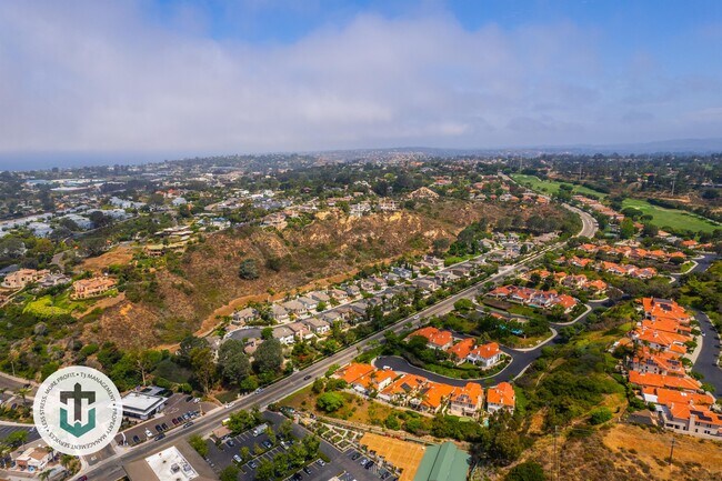 Building Photo - 15804 Caminito Cantaras