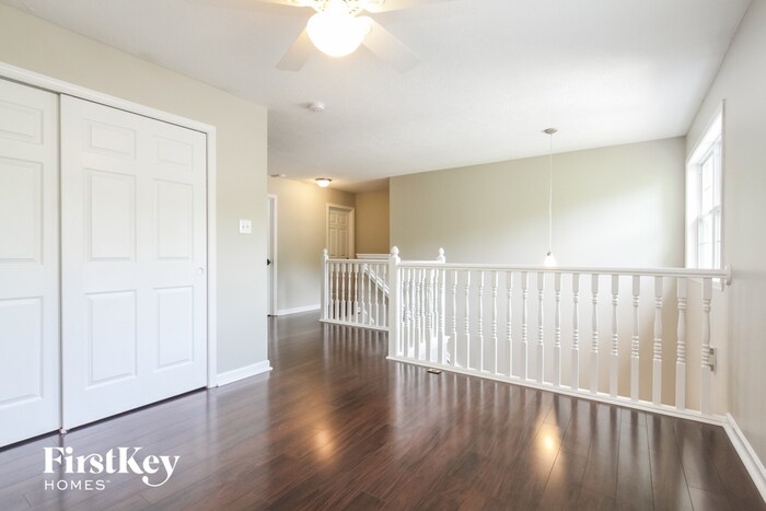 Building Photo - 7203 Tresa Dr