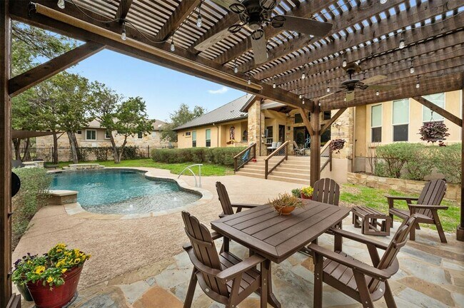 Building Photo - 7617 Lazy River Cove