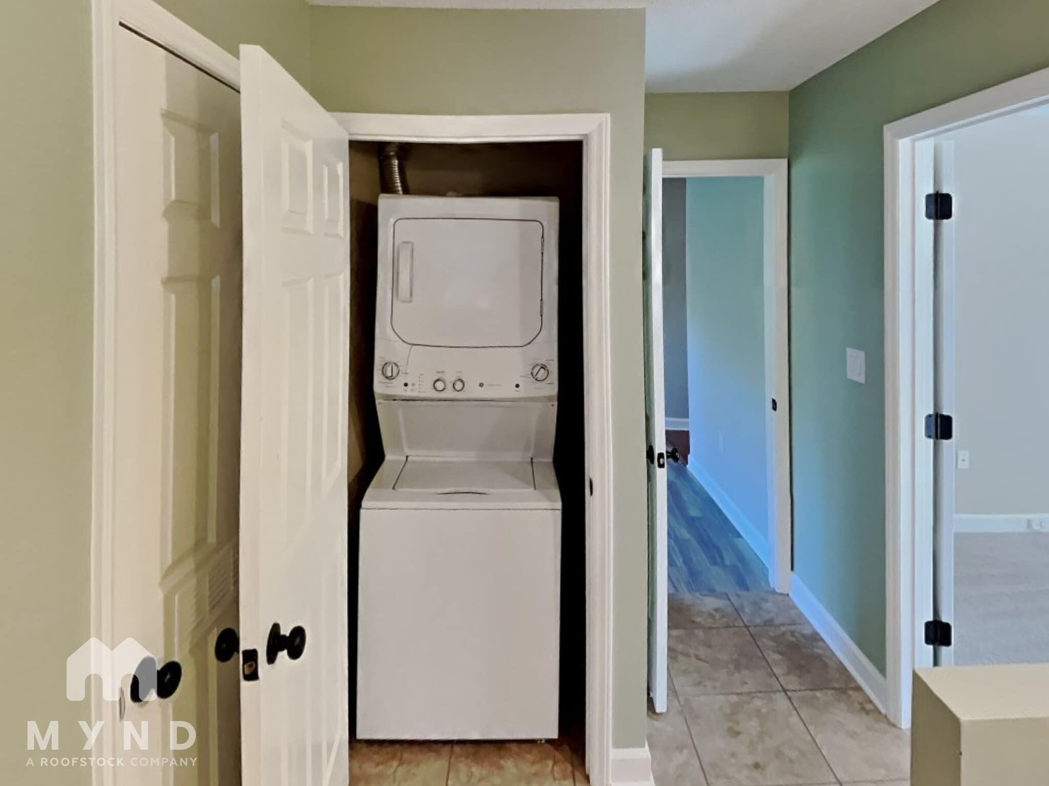 Building Photo - 3203 Whitaker Ct NW