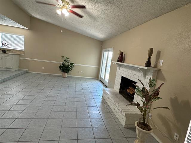 Building Photo - 1816 Post Oak Ln
