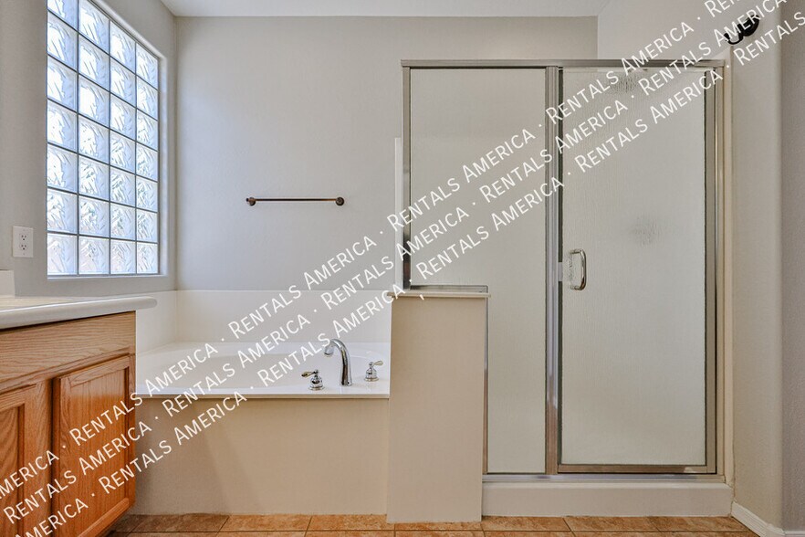 Building Photo - 9710 S 45th Ave