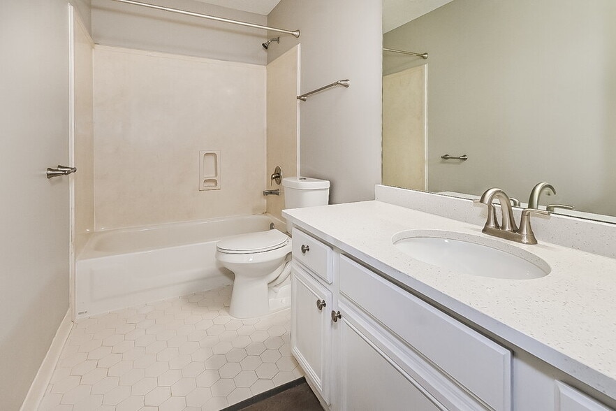 Building Photo - 9012 Brent Ln