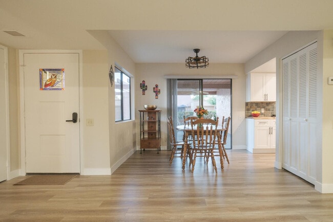 Building Photo - 287 Leisure World