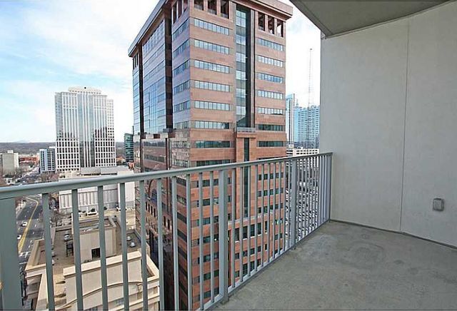 Building Photo - 20 10th St NW