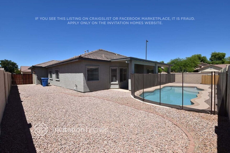 Building Photo - 4575 E Campbell Ct