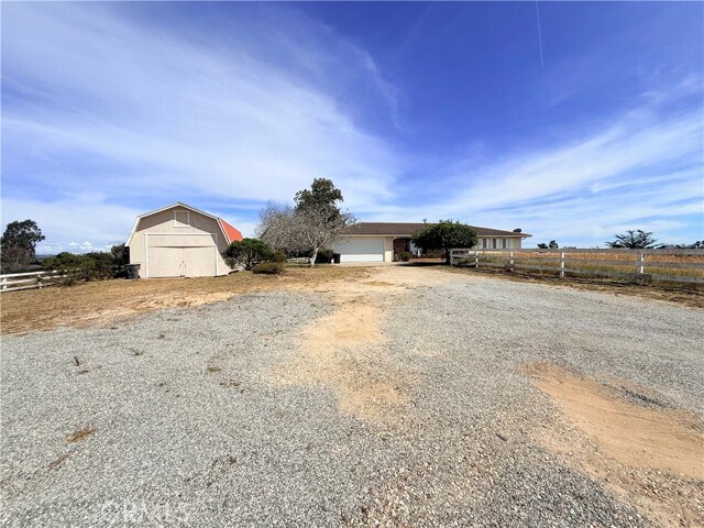 Building Photo - 575 Aloma Way