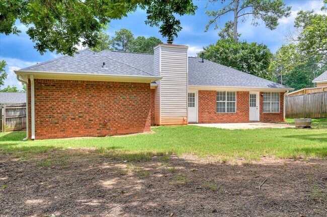 Building Photo - 1094 Maple Ridge Ct