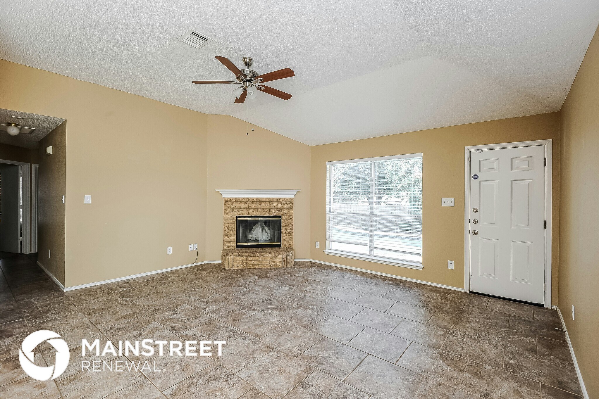 Building Photo - 6209 Brookfall Dr