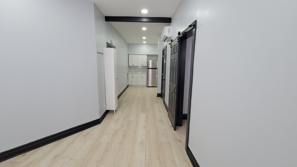 Building Photo - 58 62nd St