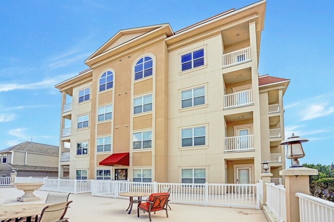 Building Photo - 2203 Dorrington St