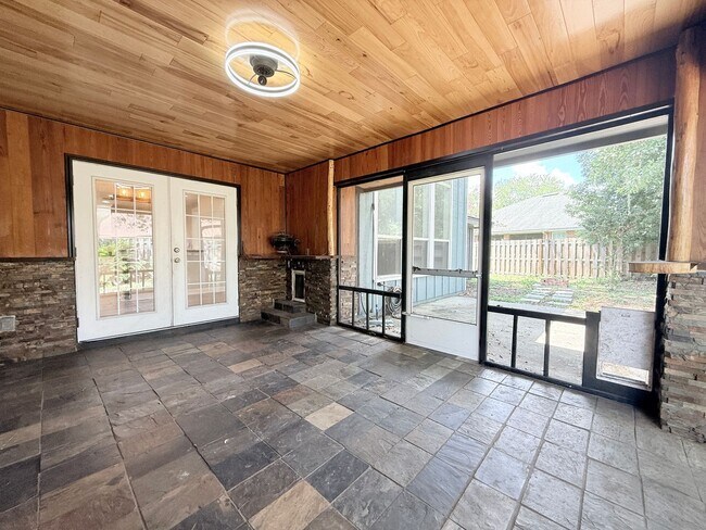 Building Photo - 5511 La Moya Ave